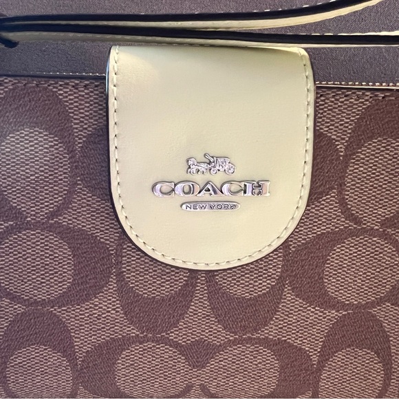 Coach  Phone Wallet Wristlet - Picture 5 of 13